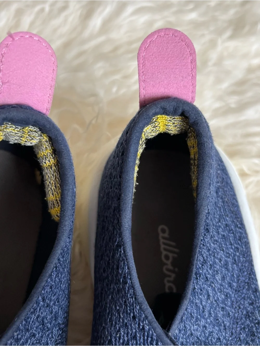 Allbirds women W 9 nwot Navy Knit Sneakers with Pink Accents 250